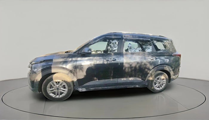 2023 KIA CARENS PRESTIGE 1.4 PETROL 7 STR, Petrol, Manual, 54,795 km, exterior