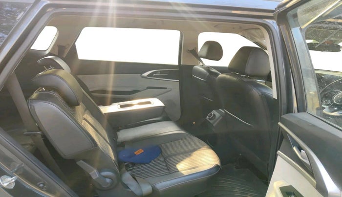 2023 KIA CARENS PRESTIGE 1.4 PETROL 7 STR, Petrol, Manual, 54,795 km, interior