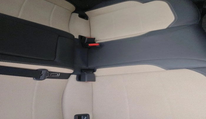 2023 Volkswagen VIRTUS TOPLINE TSI 1.0 AT, Petrol, Automatic, 37,098 km, interior