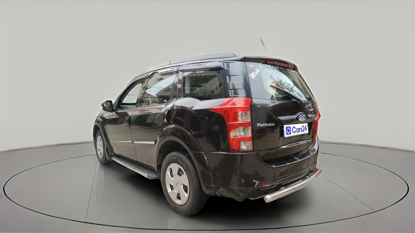 2016 Mahindra XUV500 W4, Diesel, Manual, 1,11,245 km, exterior