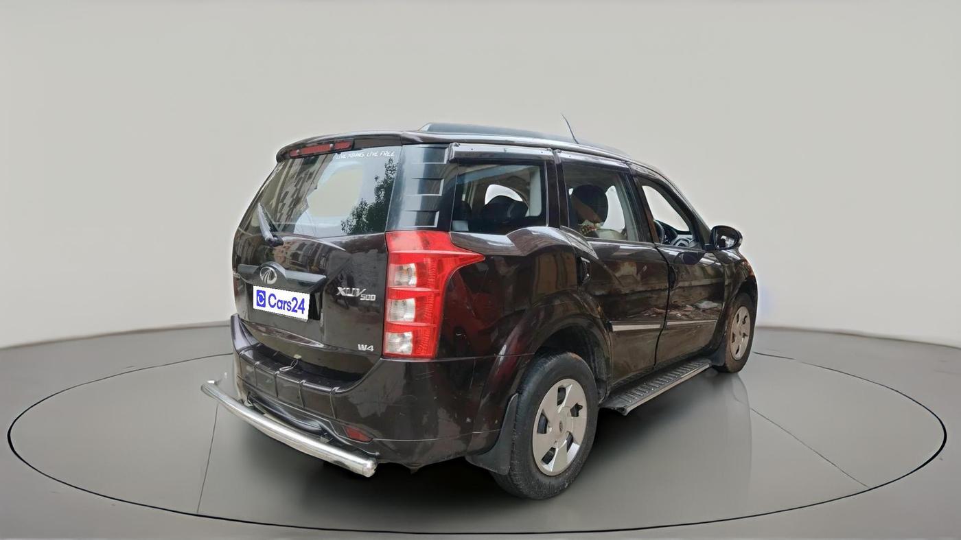 2016 Mahindra XUV500 W4, Diesel, Manual, 1,11,245 km, exterior