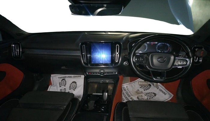 2018 Volvo XC 40 D4 R DESIGN, Diesel, Automatic, 94,017 km, interior