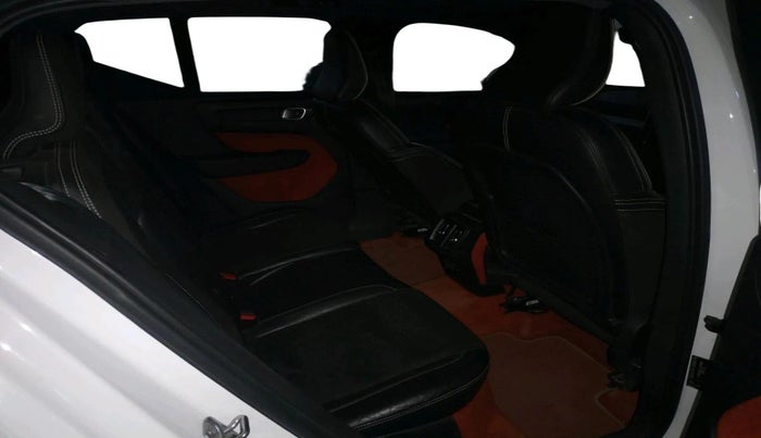 2018 Volvo XC 40 D4 R DESIGN, Diesel, Automatic, 94,017 km, interior