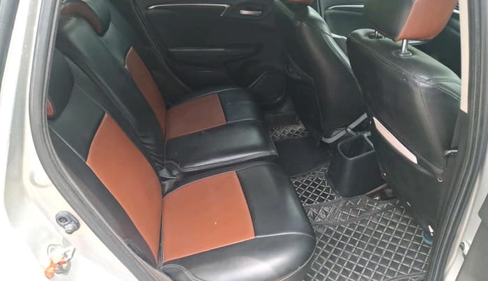 2016 Honda Jazz 1.2L I-VTEC VX, Petrol, Manual, 1,25,939 km, interior