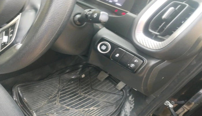 2023 KIA SONET HTK PLUS 1.0 IMT, Petrol, Manual, 13,986 km, interior