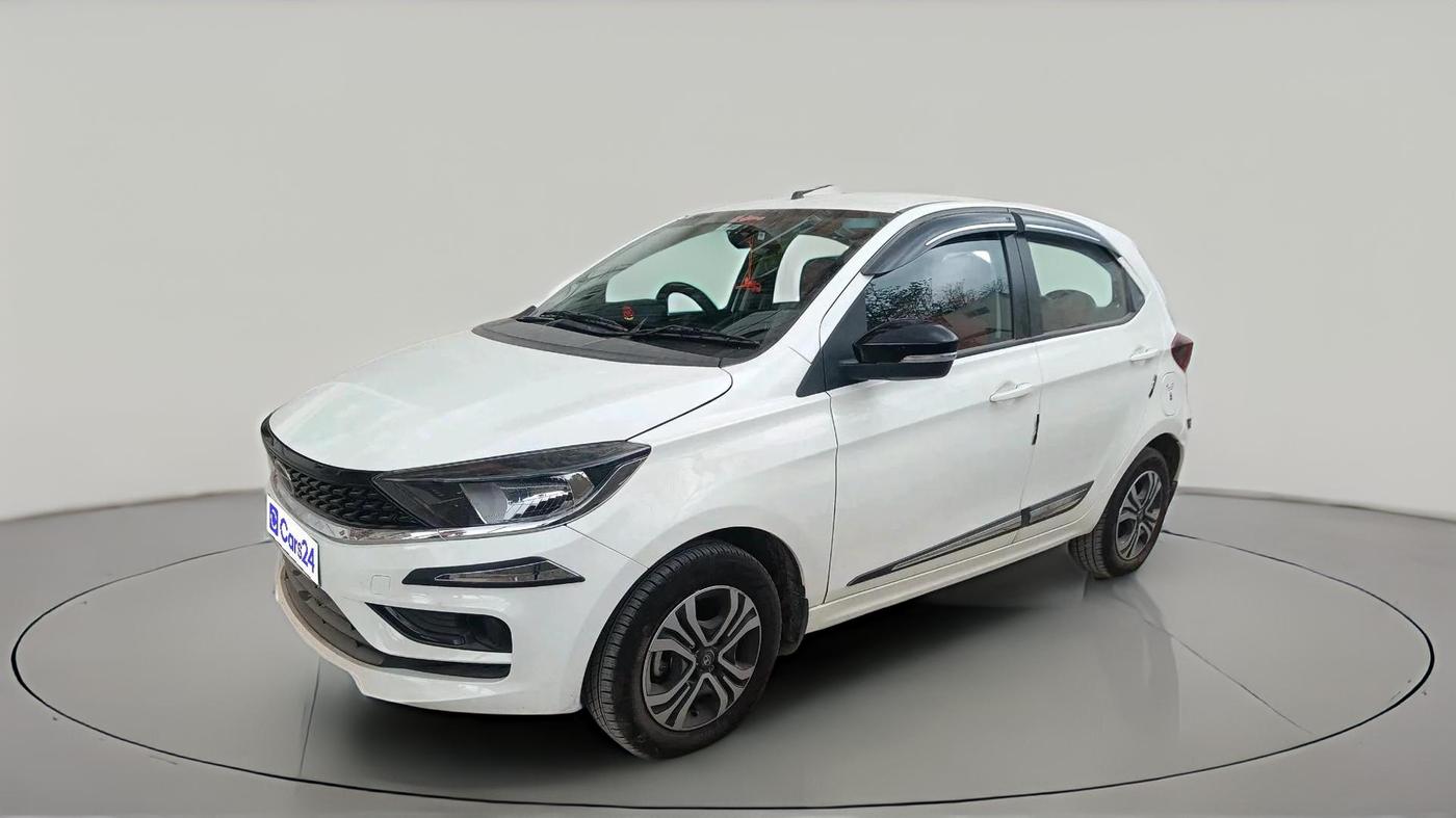 2024 Tata Tiago XTA PETROL, Petrol, Automatic, 3,534 km, exterior