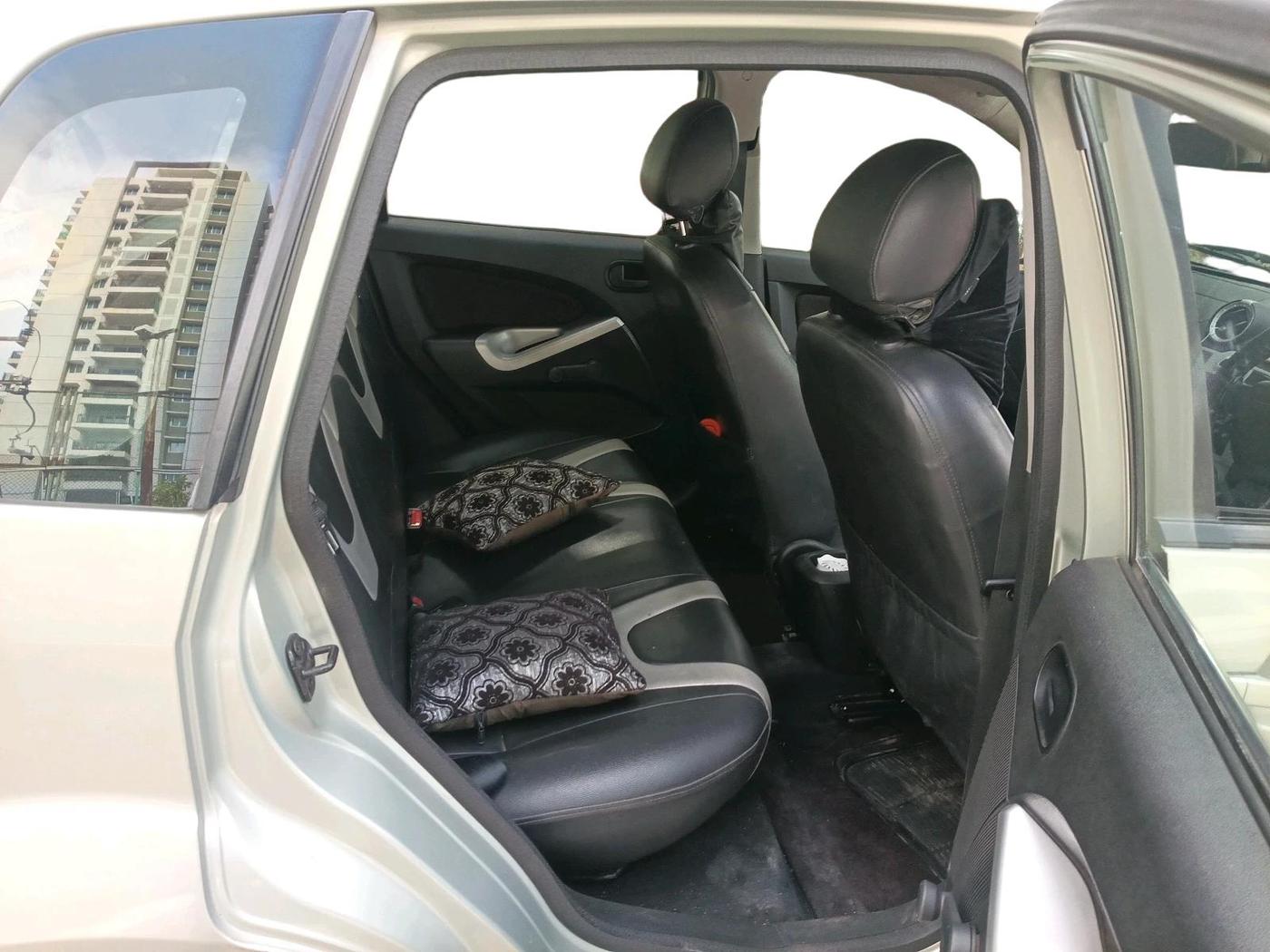 2011 Ford Figo TITANIUM 1.2 PETROL, Petrol, Manual, 48,801 km, interior