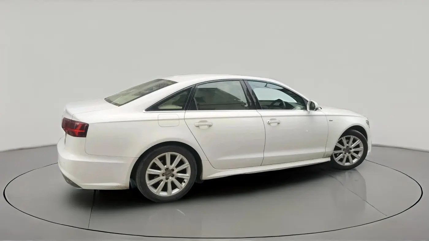 2015 Audi A6 35 TDI S LINE, Diesel, Automatic, 1,66,814 km, exterior