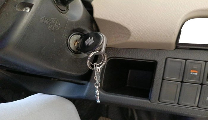 2014 Maruti Wagon R 1.0 VXI, Petrol, Manual, 93,263 km, interior