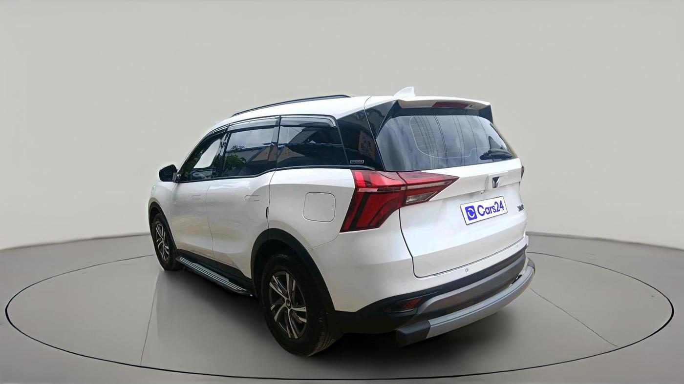2025 Mahindra XUV700 AX 5 D MT 7 STR, Diesel, Manual, 15,949 km, exterior