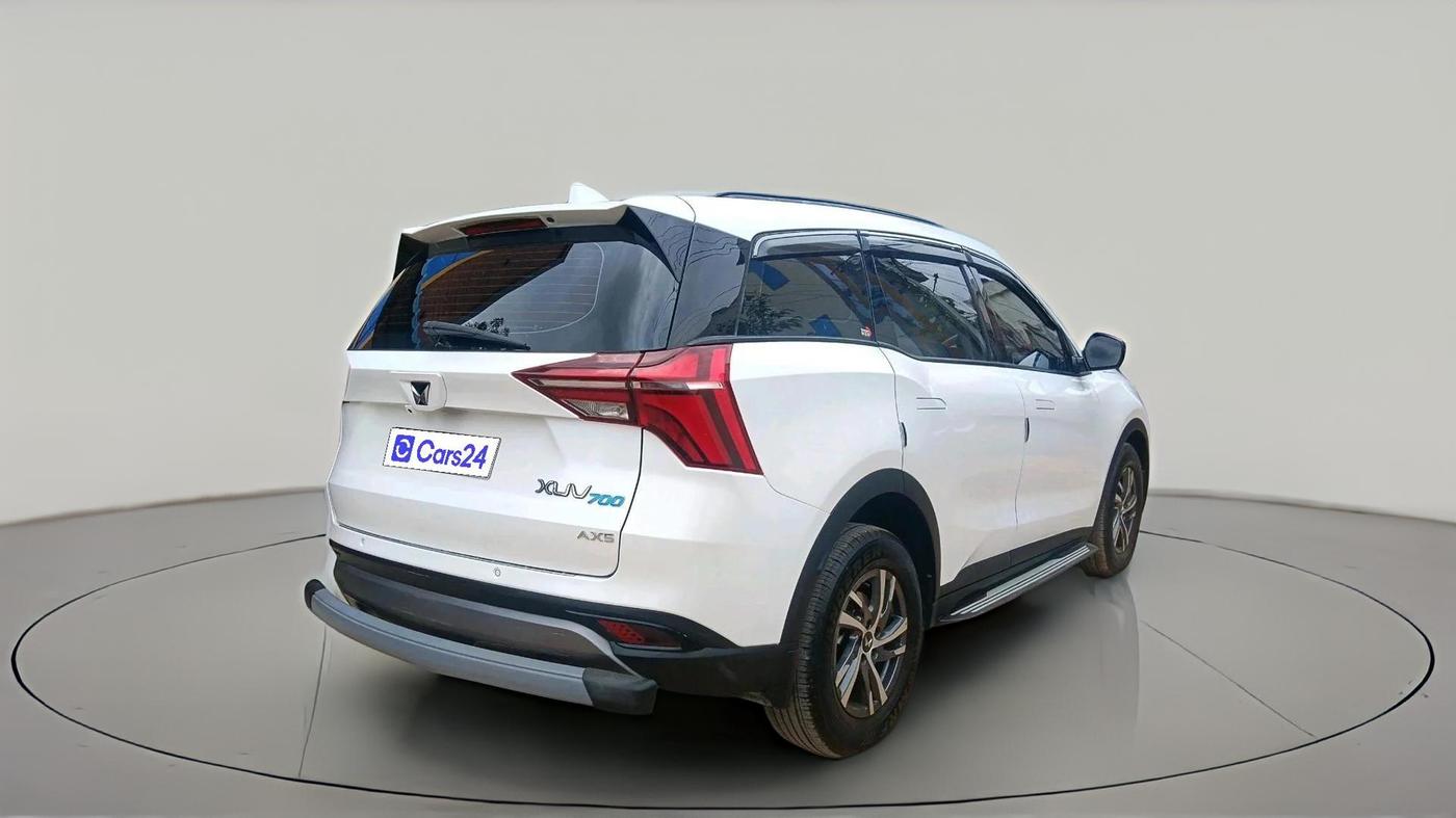 2025 Mahindra XUV700 AX 5 D MT 7 STR, Diesel, Manual, 15,949 km, exterior