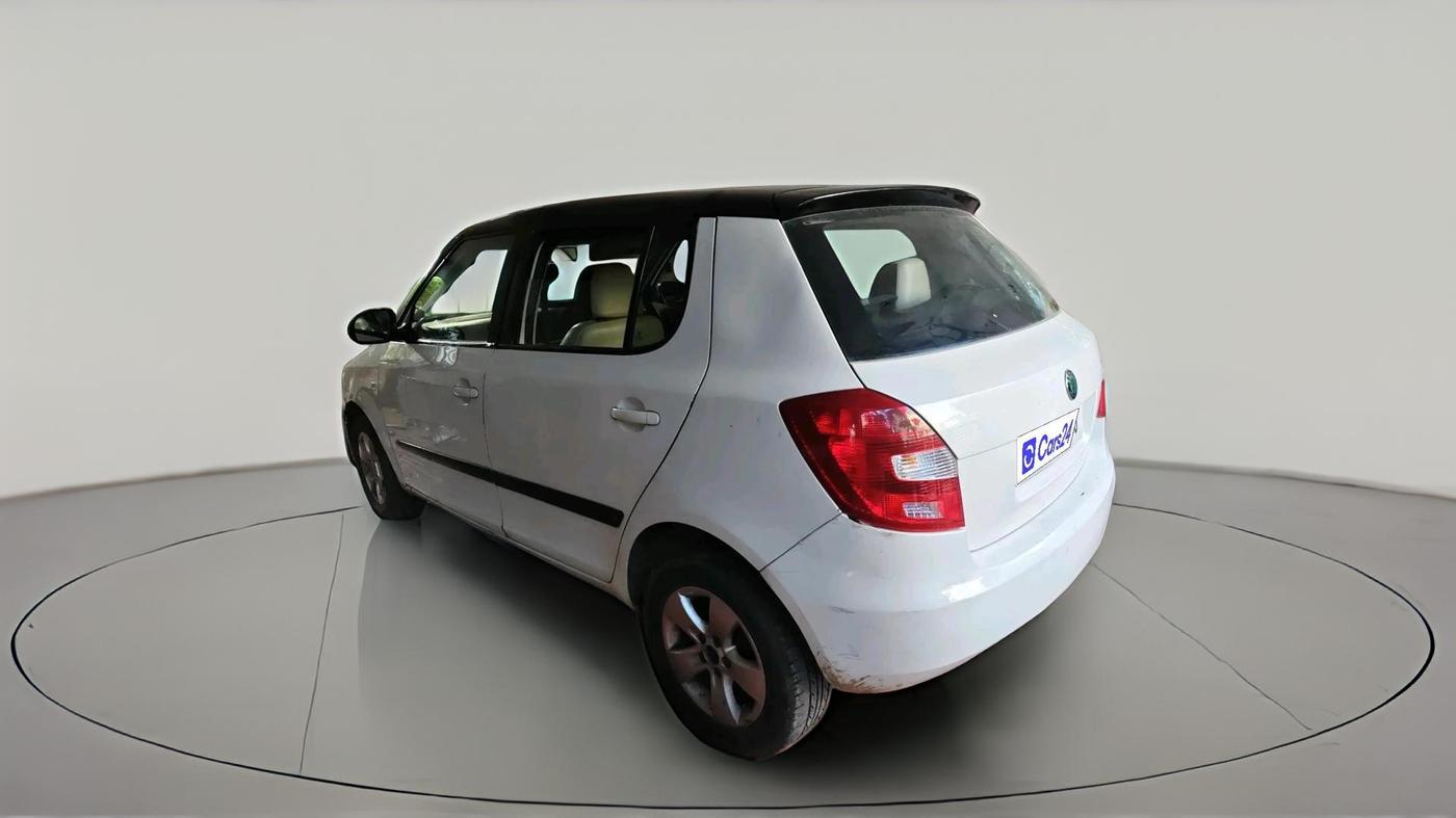 2011 Skoda Fabia ELEGANCE 1.2 MPI, Petrol, Manual, 79,122 km, exterior