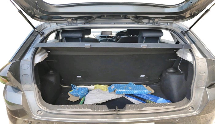 2021 Tata ALTROZ XZ PETROL, Petrol, Manual, 30,597 km, exterior