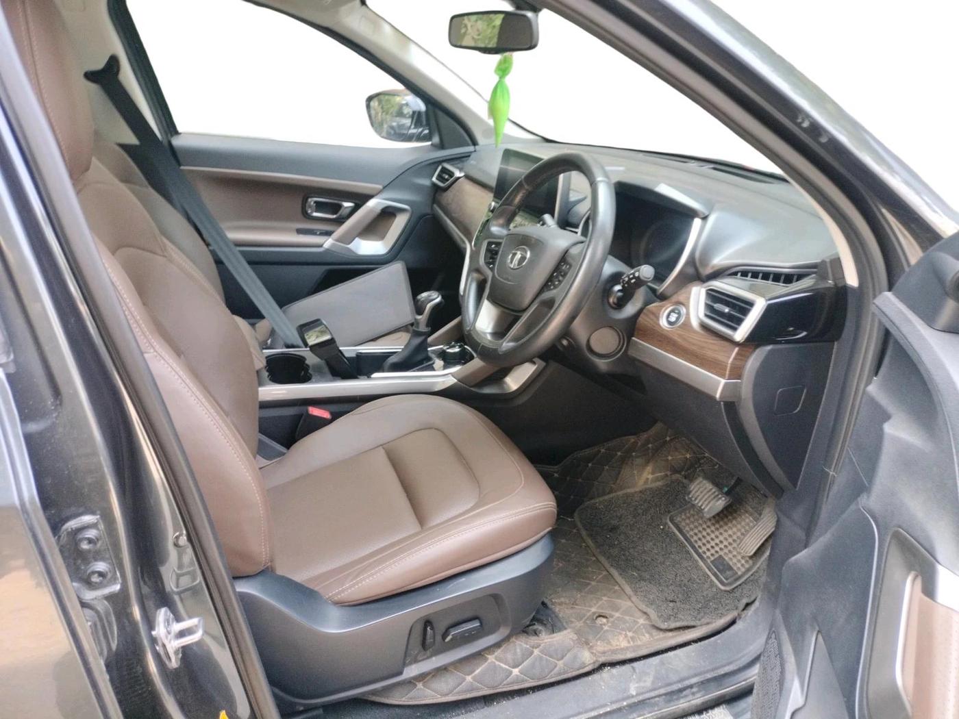 2020 Tata Harrier XZA PLUS 2.0L, Diesel, Automatic, 45,478 km, interior