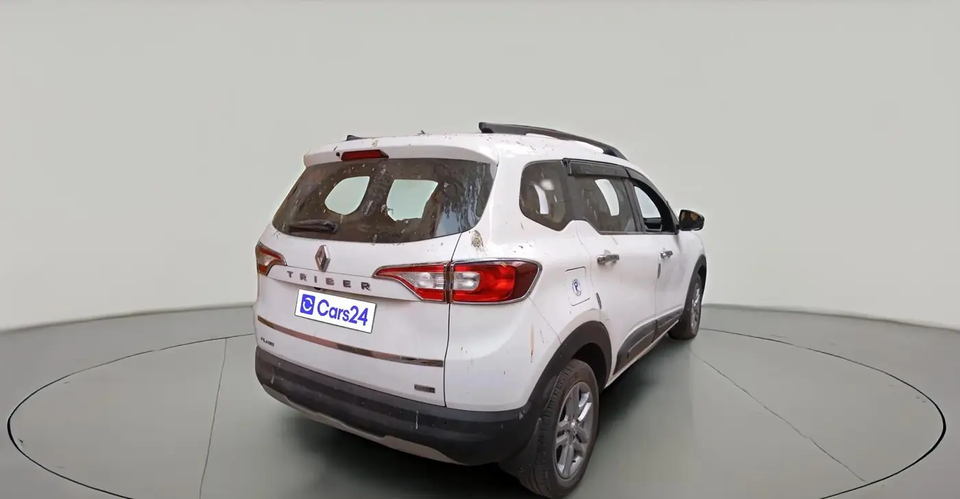 2022 Renault TRIBER RXZ AMT, Petrol, Automatic, 62,000 km, exterior