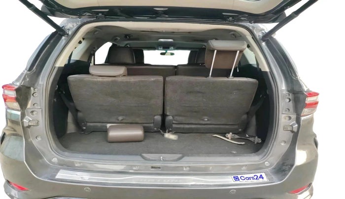 2018 Toyota Fortuner 2.8 4X2 MT, Diesel, Manual, 1,20,013 km, exterior