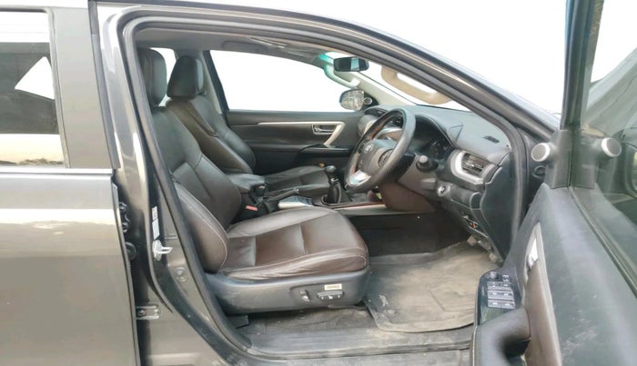 2018 Toyota Fortuner 2.8 4X2 MT, Diesel, Manual, 1,20,013 km, interior