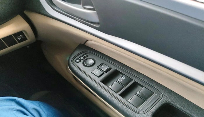 2022 Honda Amaze 1.5L I-DTEC VX CVT, Diesel, Automatic, 53,932 km, interior