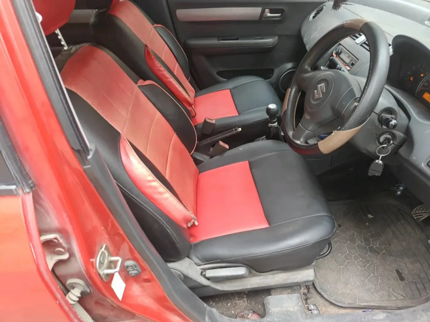 2007 Maruti Swift VXI 1.3, Petrol, Manual, 1,39,638 km, interior
