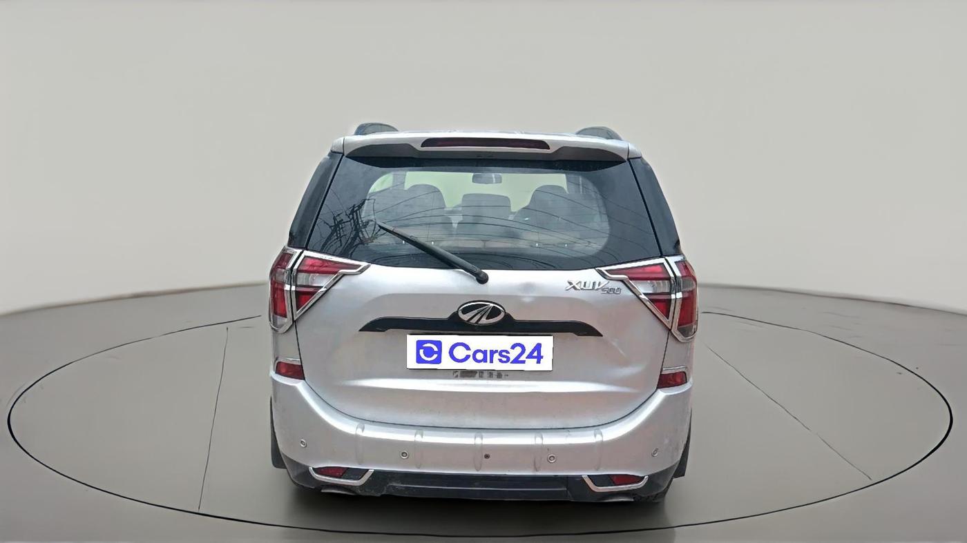 2021 Mahindra XUV500 W7, Diesel, Manual, 1,47,063 km, exterior