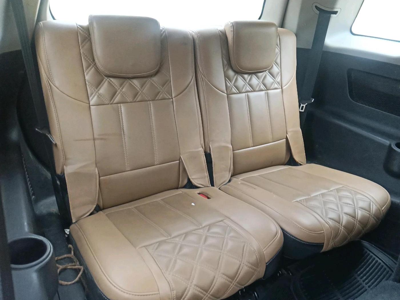 2021 Mahindra XUV500 W7, Diesel, Manual, 1,47,063 km, interior