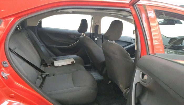 2024 Tata NEXON SMART+ SUNROOF 1.2 PETROL, Petrol, Manual, 7,582 km, interior