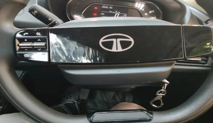 2024 Tata NEXON SMART+ SUNROOF 1.2 PETROL, Petrol, Manual, 7,582 km, interior