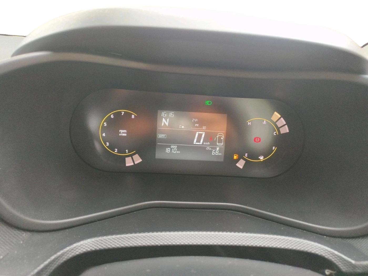 2026 Tata NEXON Smart Plus 1.2 Revotron 6 AMT, Petrol, Automatic, 1,810 km, interior