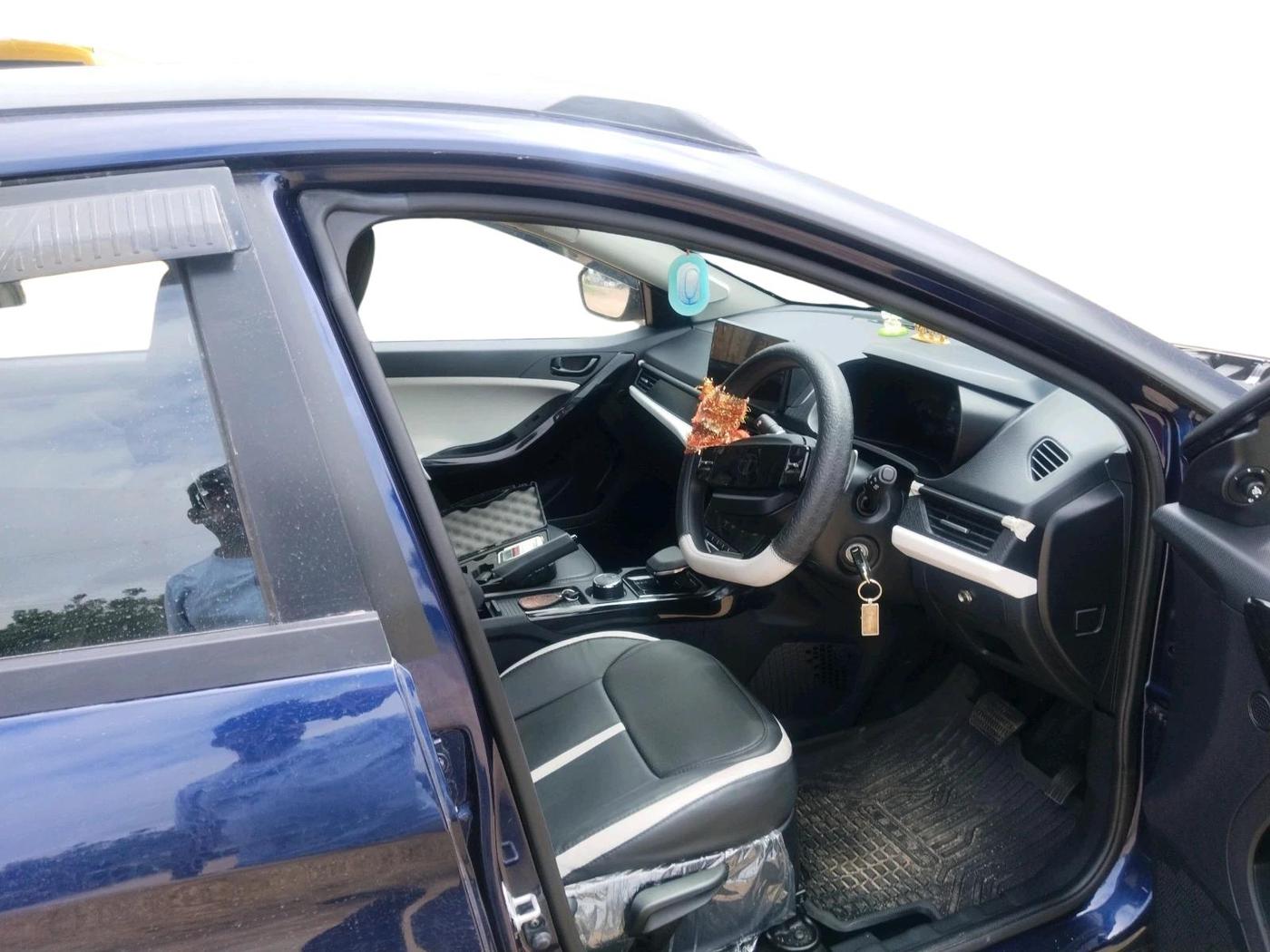 2025 Tata NEXON  Pure Plus 1.2 Petrol AMT, Petrol, Automatic, 2,300 km, interior