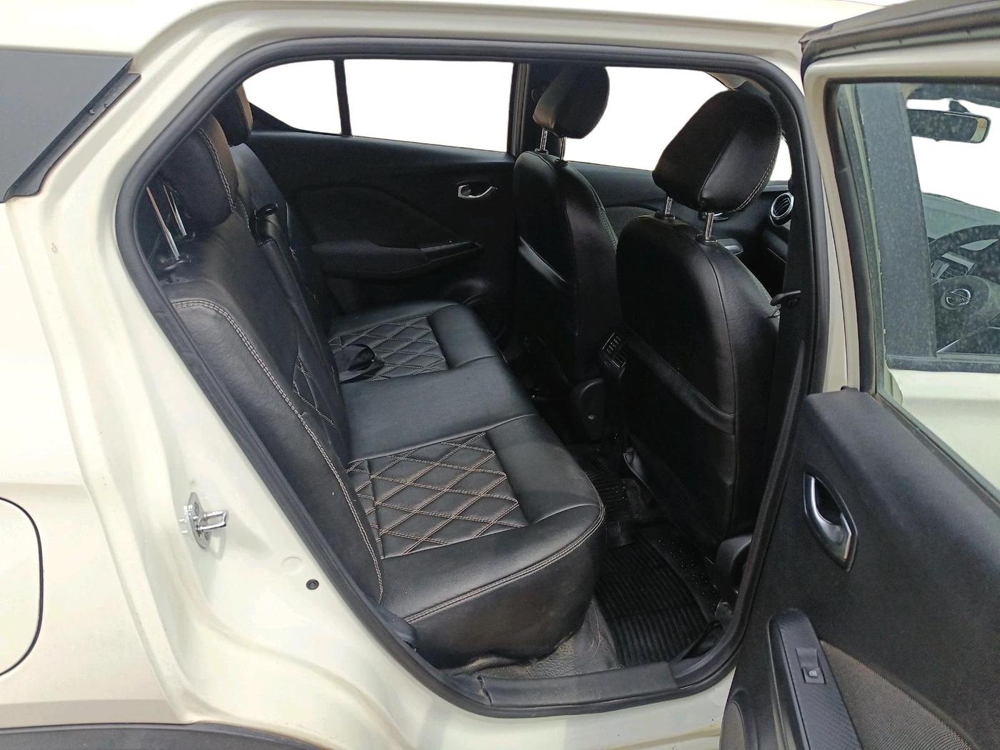 2020 Nissan Kicks XV 1.5, Petrol, Manual, 96,374 km, interior
