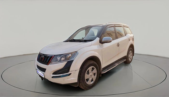 2017 Mahindra XUV500 W6, Diesel, Manual, 1,81,904 km, exterior