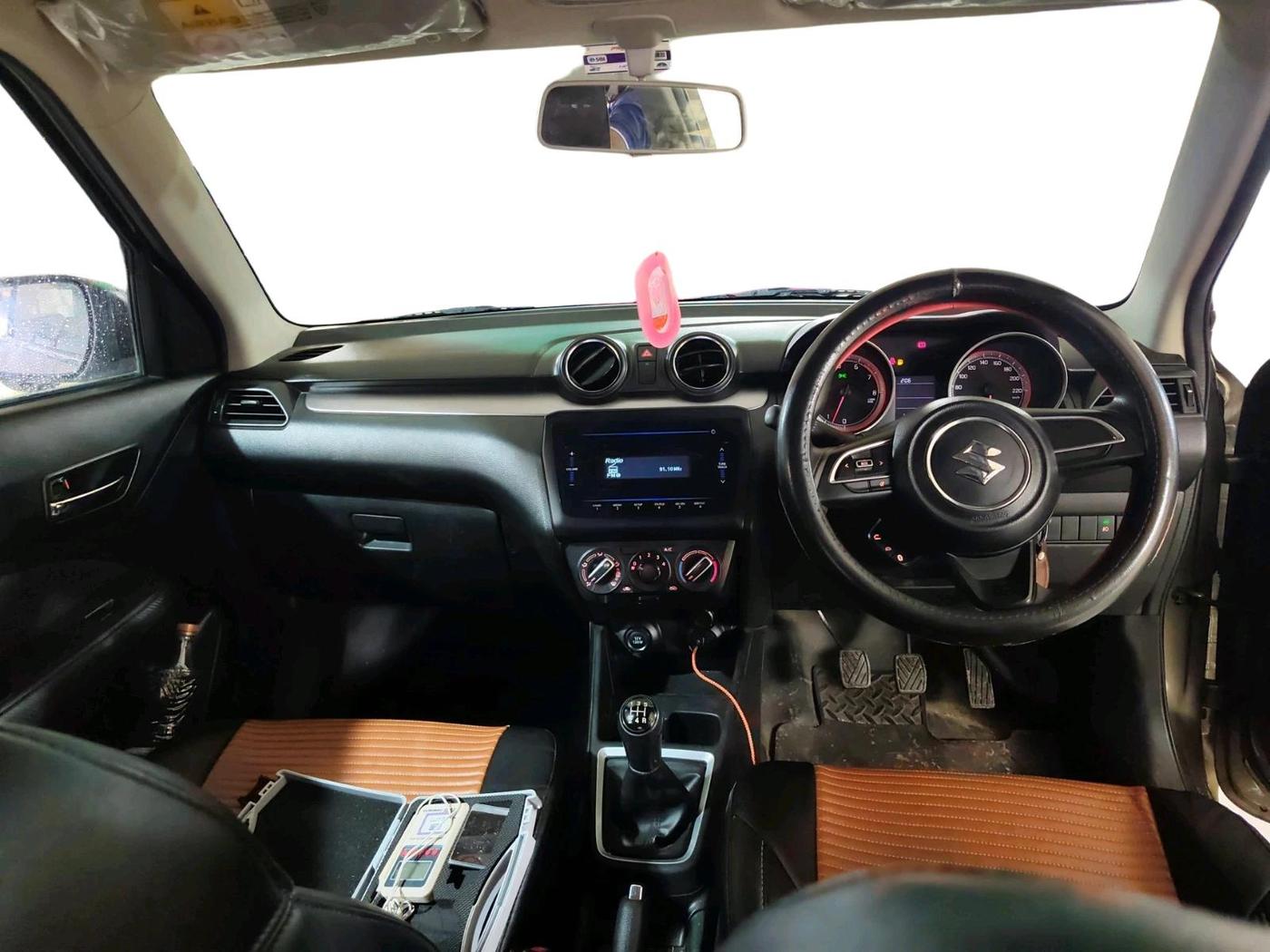 2023 Maruti Swift VXI, Petrol, Manual, 49,892 km, interior
