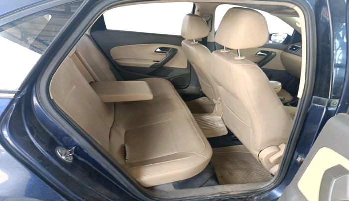 2015 Volkswagen Vento HIGHLINE DIESEL 1.5, Diesel, Manual, 1,19,891 km, interior