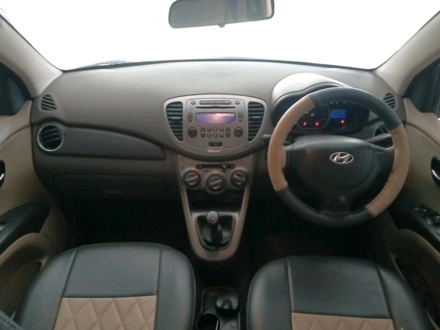 2011 Hyundai i10 SPORTZ 1.2, Petrol, Manual, 84,831 km, interior