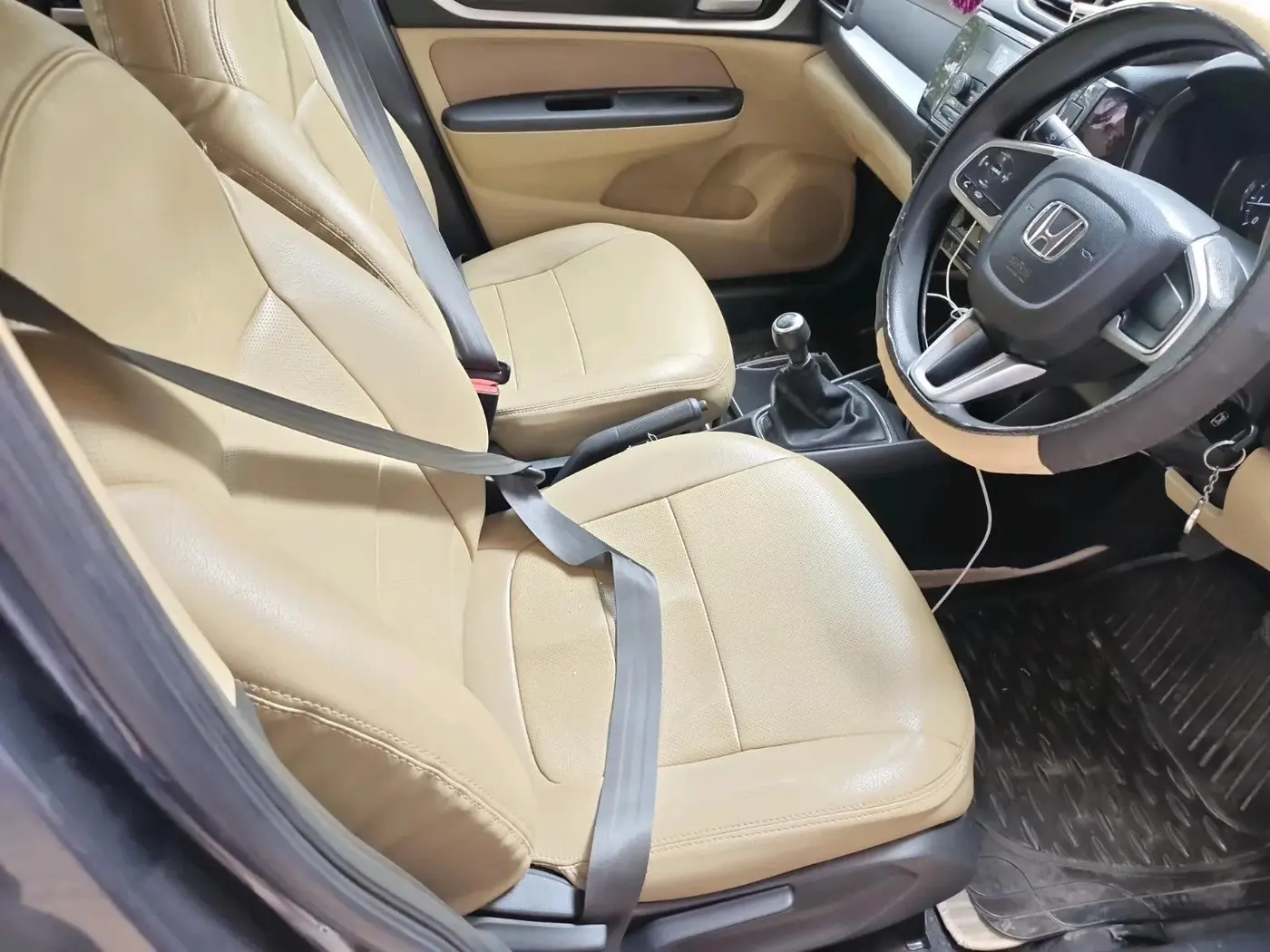 2023 Honda Amaze 1.2L I-VTEC S, Petrol, Manual, 59,225 km, interior