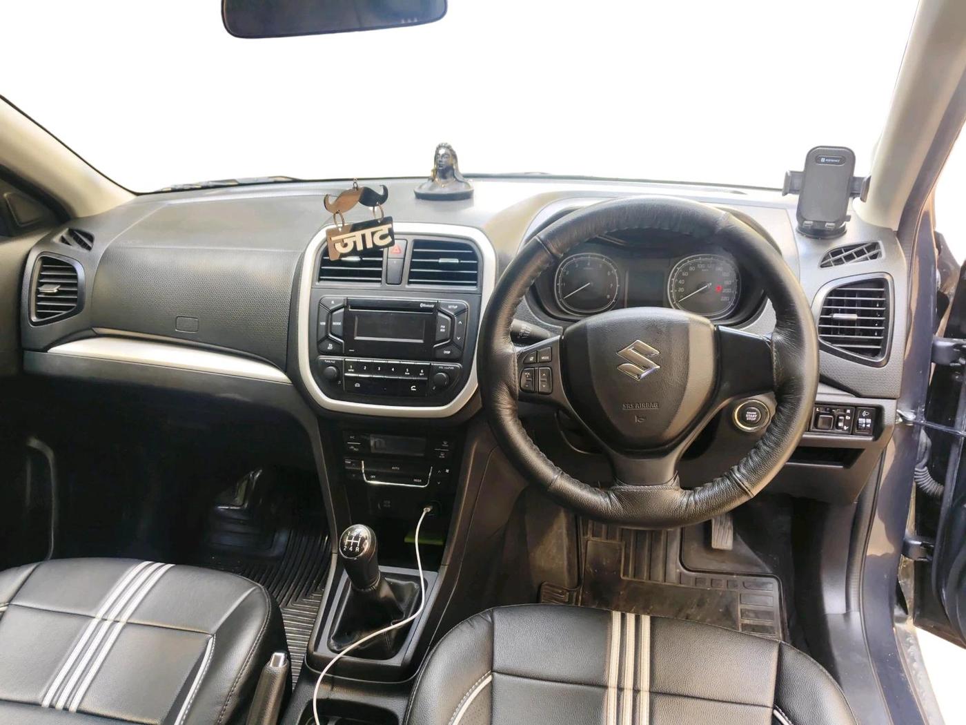 2022 Maruti Vitara Brezza VXI, Petrol, Manual, 39,782 km, interior