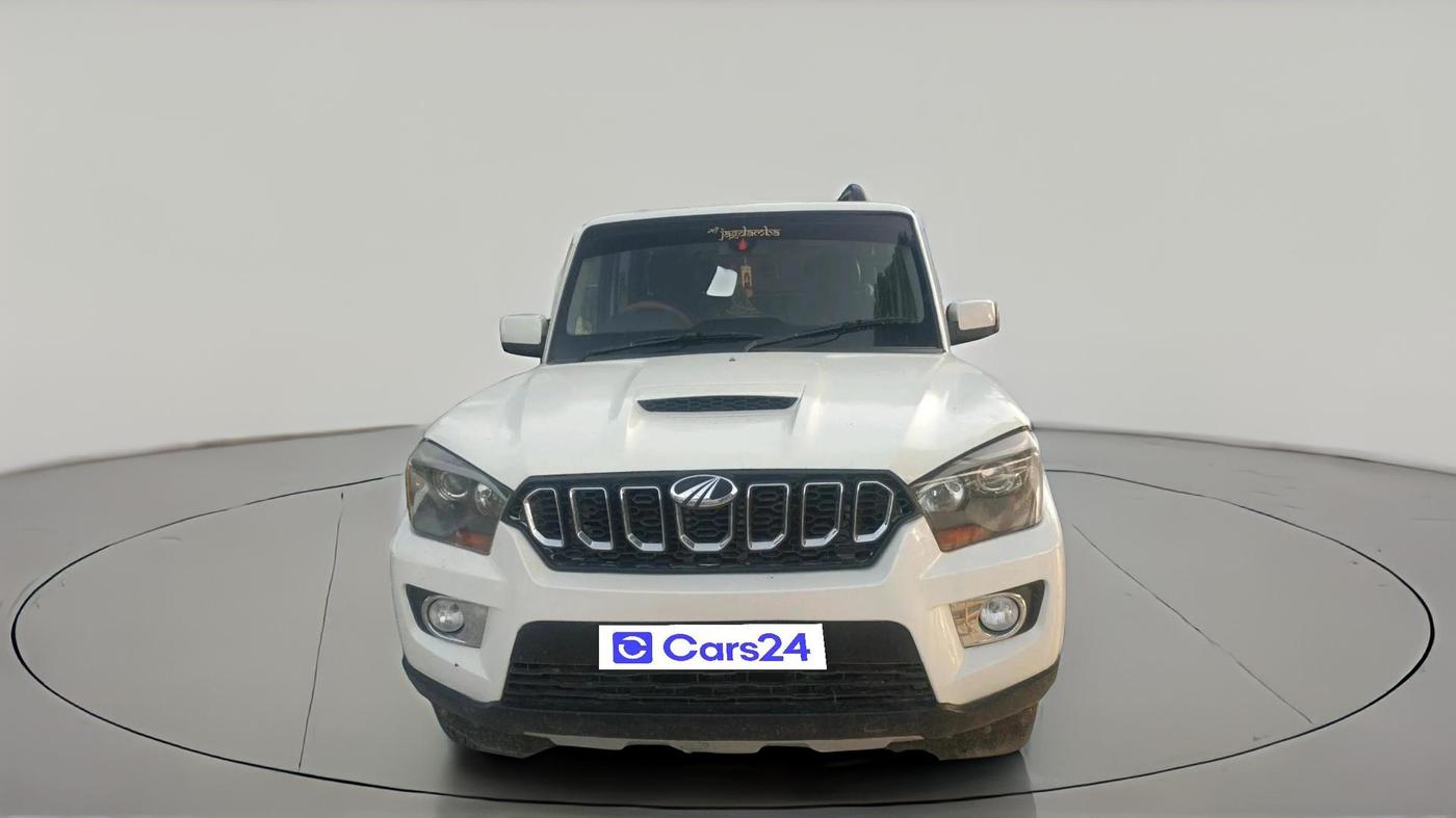 2017 Mahindra Scorpio S10, Diesel, Manual, 95,333 km, exterior