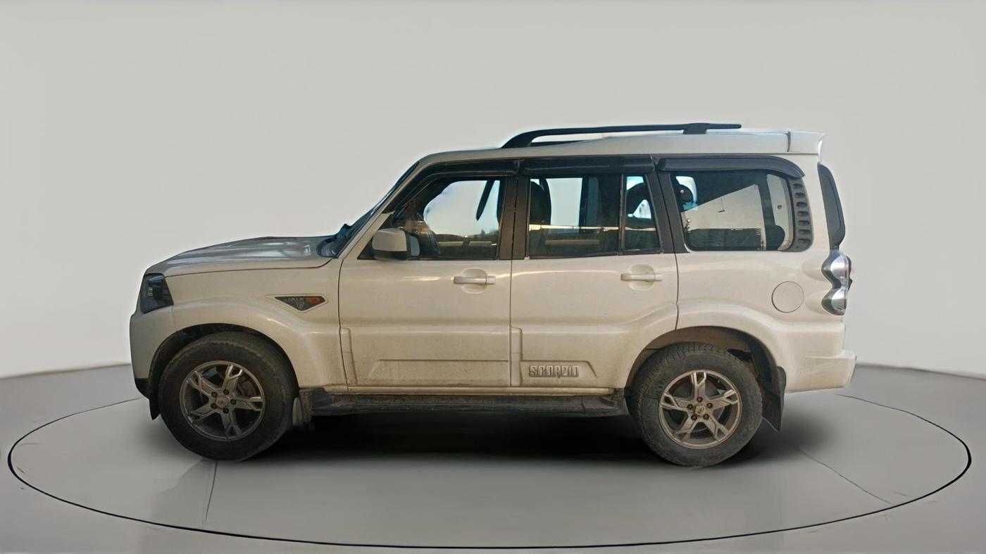 2017 Mahindra Scorpio S10, Diesel, Manual, 95,333 km, exterior