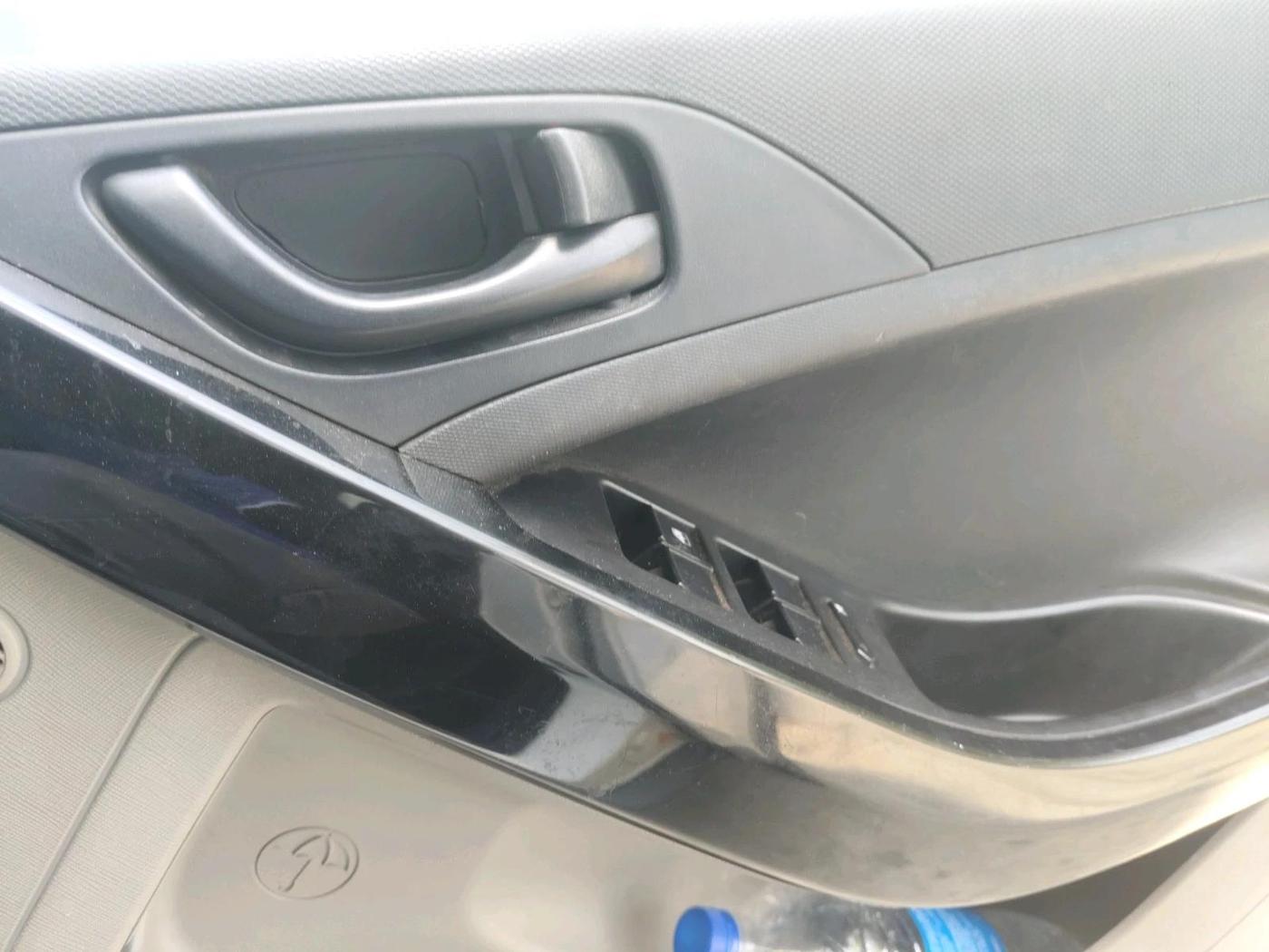 2019 Tata NEXON XM DIESEL, Diesel, Manual, 1,18,902 km, interior