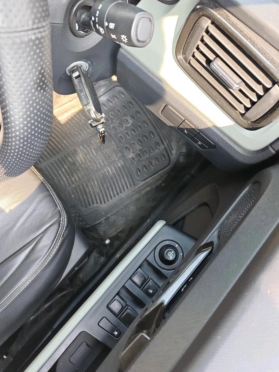 2024 Tata PUNCH ADVENTURE MT, Petrol, Manual, 14,434 km, interior