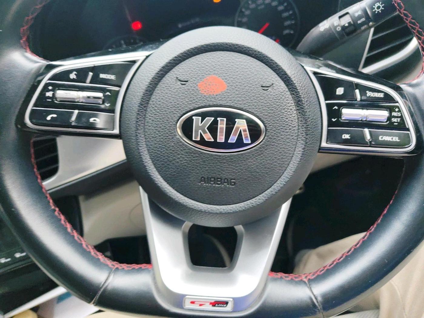 2020 KIA SELTOS GTX PLUS AT 1.5 DIESEL, Diesel, Automatic, 65,801 km, interior