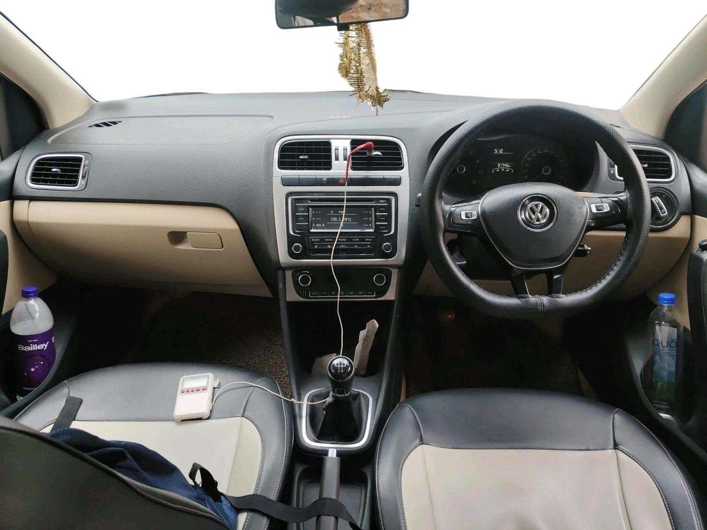 2015 Volkswagen Polo HIGHLINE1.2L, Petrol, Manual, 91,743 km, interior