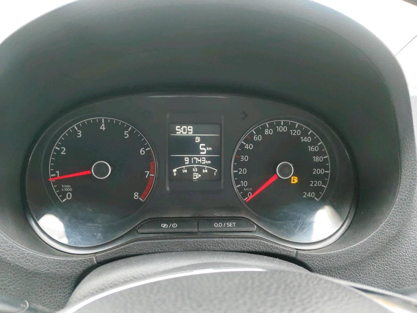 2015 Volkswagen Polo HIGHLINE1.2L, Petrol, Manual, 91,743 km, interior