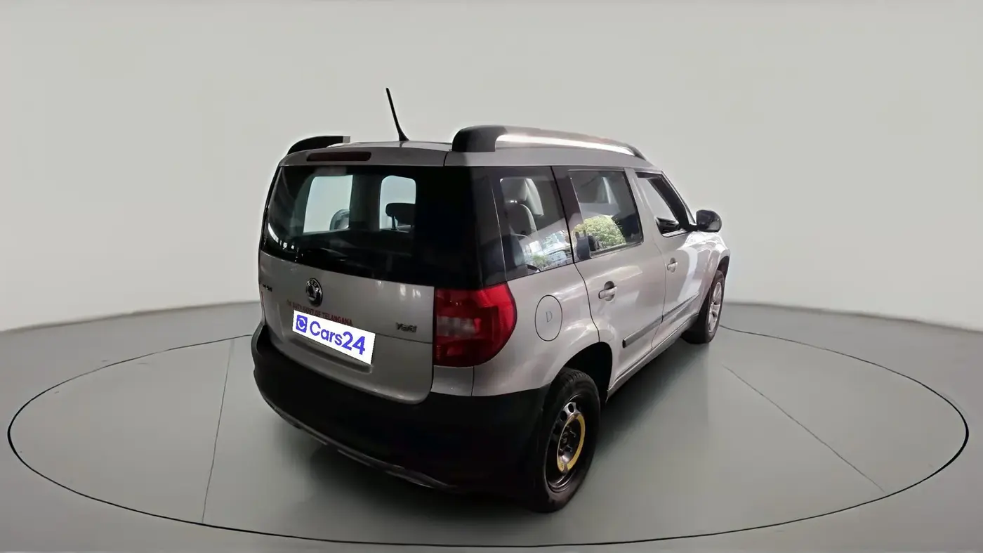 2011 Skoda Yeti AMBITION 2.0 TDI CR 4X4, Diesel, Manual, 1,15,000 km, exterior