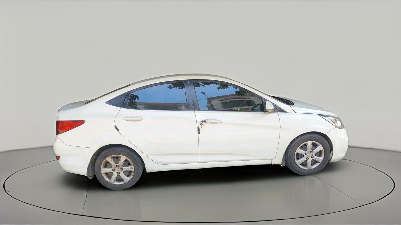 2011 Hyundai Verna FLUIDIC 1.6 CRDI EX, Diesel, Manual, 1,93,106 km, exterior