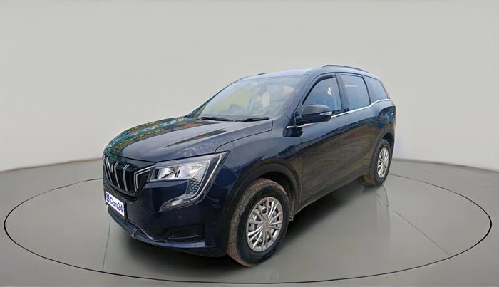2022 Mahindra XUV700 MX P MT 5 STR, Petrol, Manual, 44,077 km, exterior