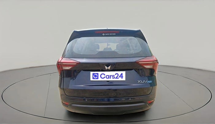 2022 Mahindra XUV700 MX P MT 5 STR, Petrol, Manual, 44,077 km, exterior