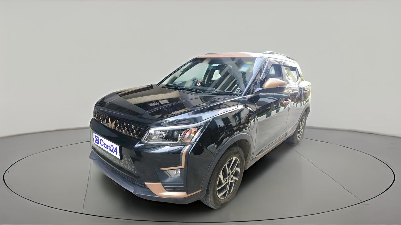 2023 Mahindra XUV400 EL 7.2 KW, Electric, Automatic, 11,181 km, exterior