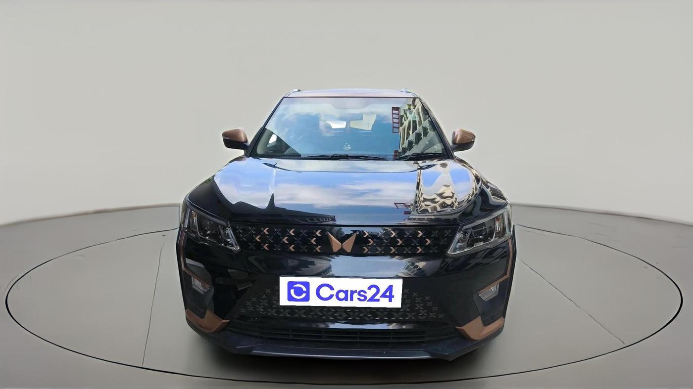 2023 Mahindra XUV400 EL 7.2 KW, Electric, Automatic, 11,181 km, exterior