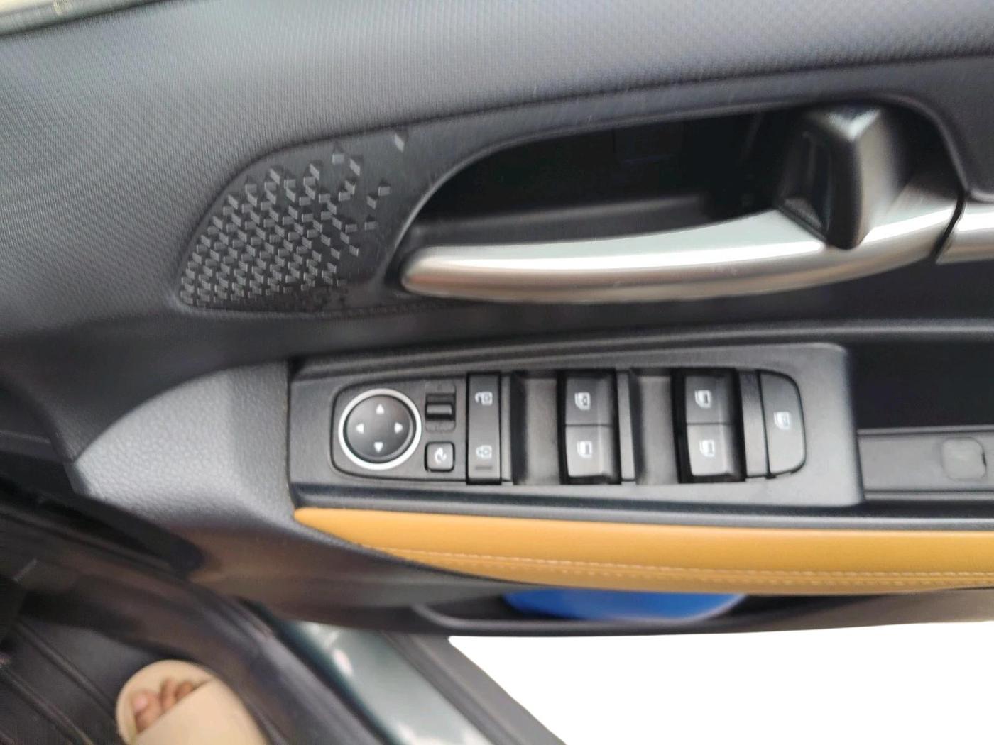 2024 KIA SONET HTX 1.5 AT, Diesel, Automatic, 41,696 km, interior